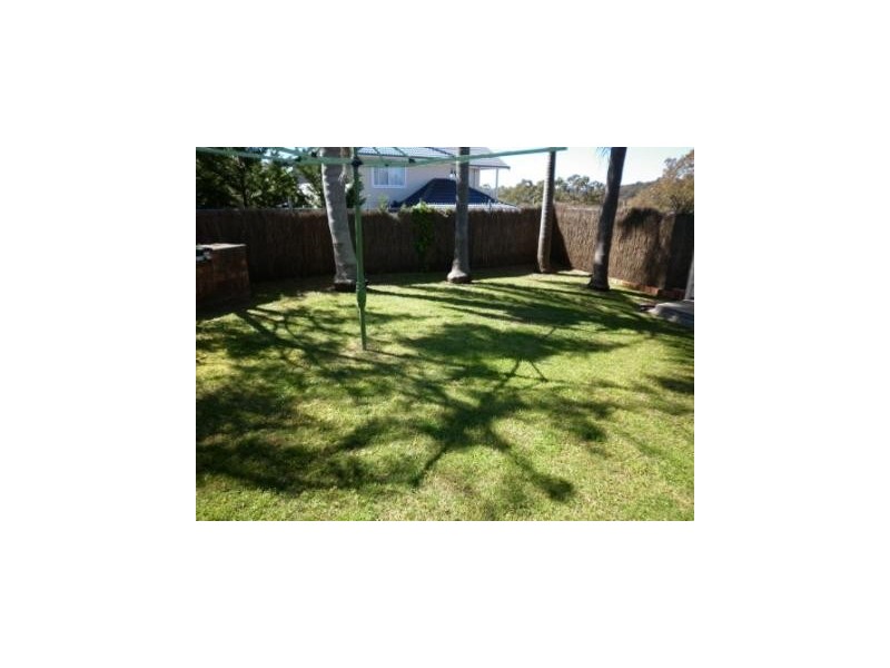 4 Hillside Avenue, St Ives NSW 2075