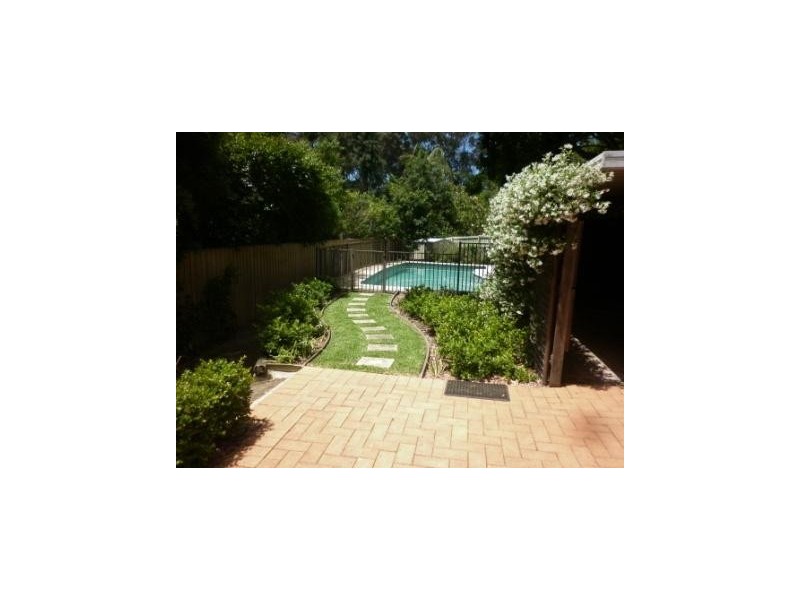 17 Aminya Place, St Ives NSW 2075