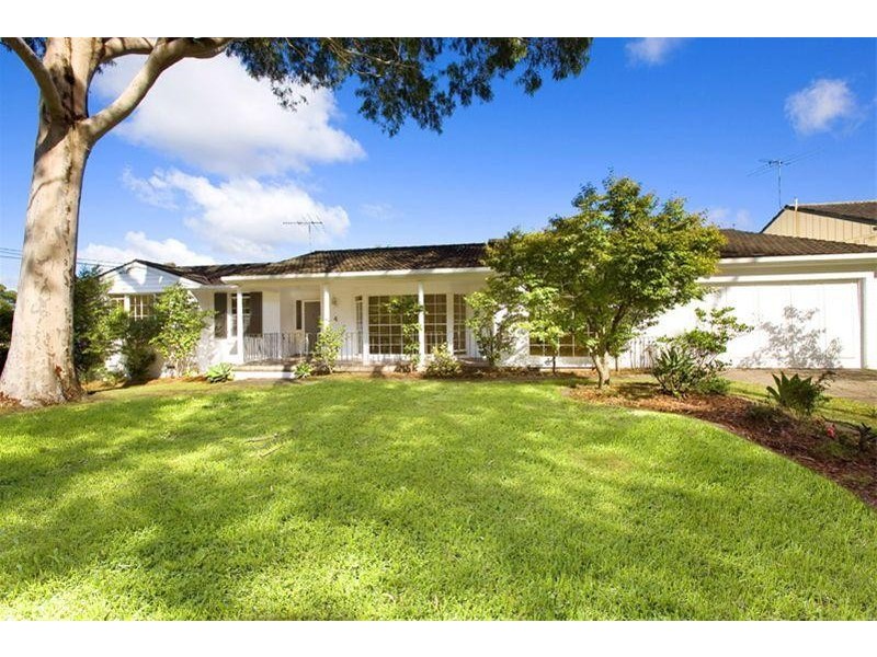 4 Acron Rd, St Ives NSW 2075