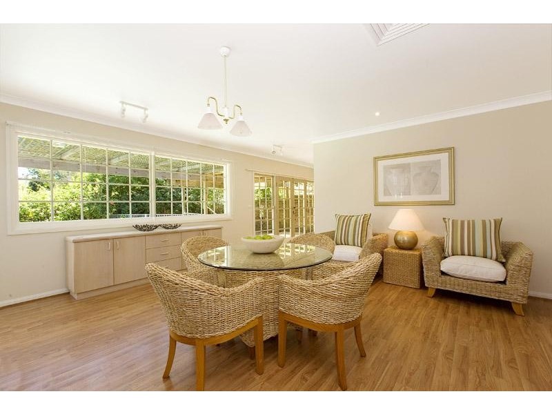 4 Acron Rd, St Ives NSW 2075