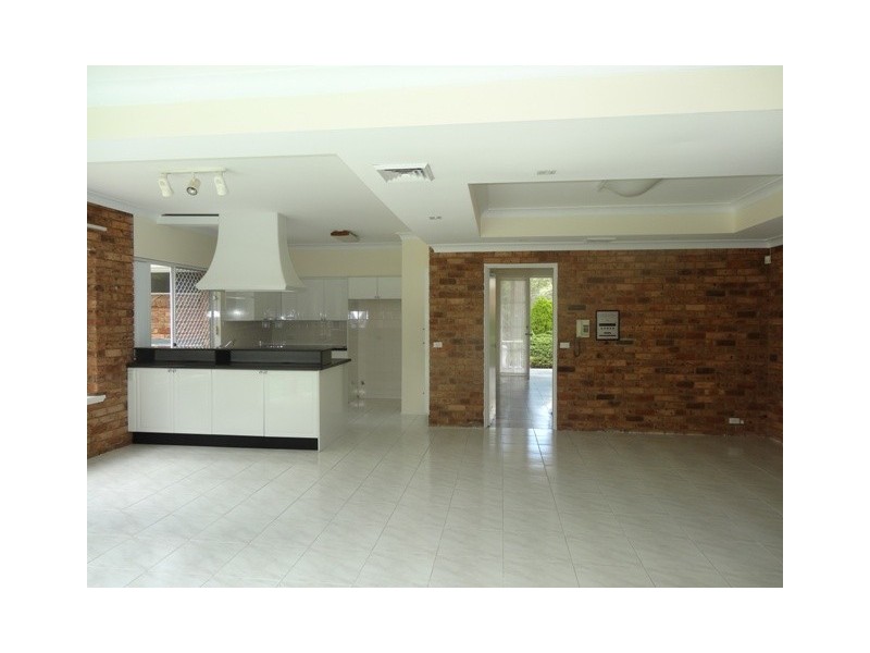 14 Kelvin Road, St Ives NSW 2075