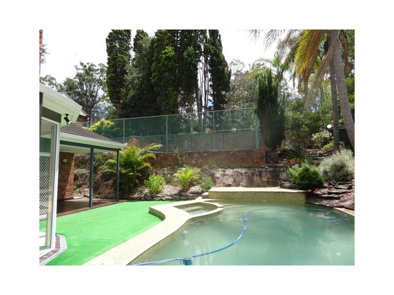 14 Kelvin Road, St Ives NSW 2075