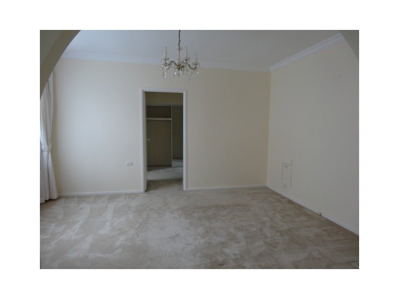 14 Kelvin Road, St Ives NSW 2075