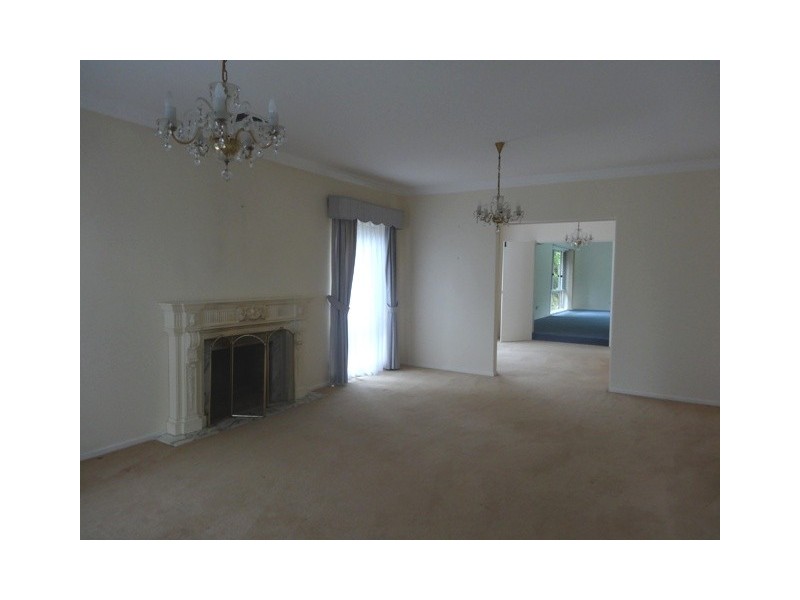 14 Kelvin Road, St Ives NSW 2075