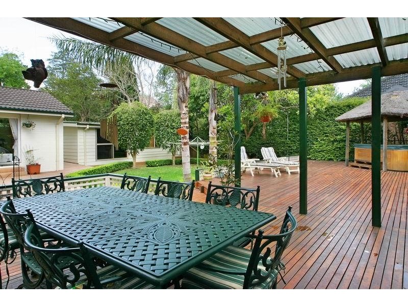 3 Dainton Avenue, St Ives NSW 2075