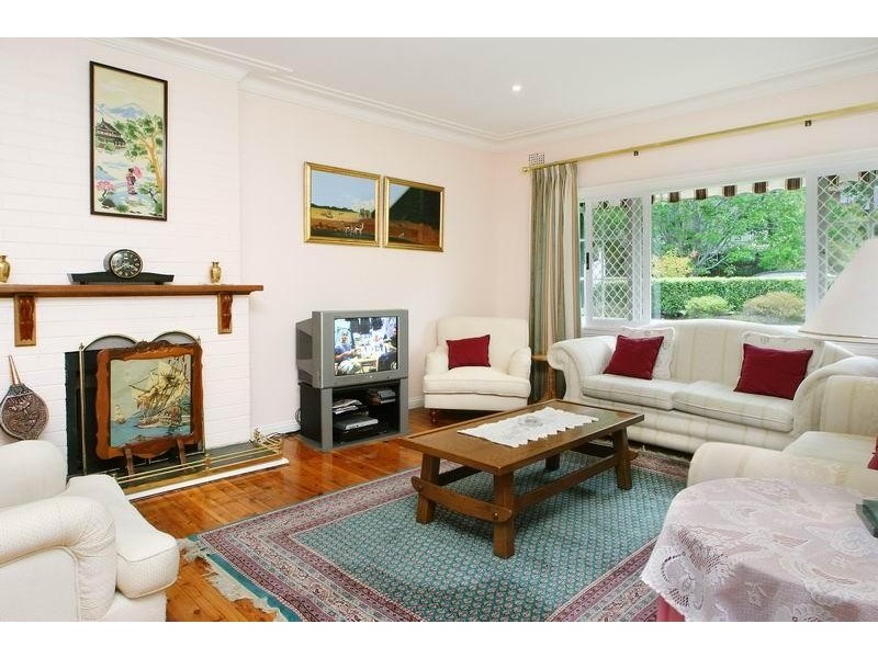3 Dainton Avenue, St Ives NSW 2075