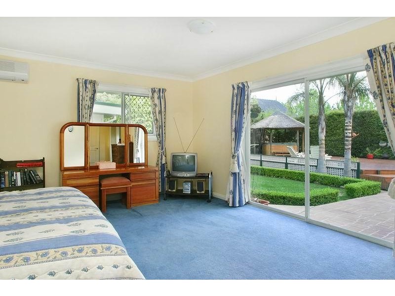 3 Dainton Avenue, St Ives NSW 2075