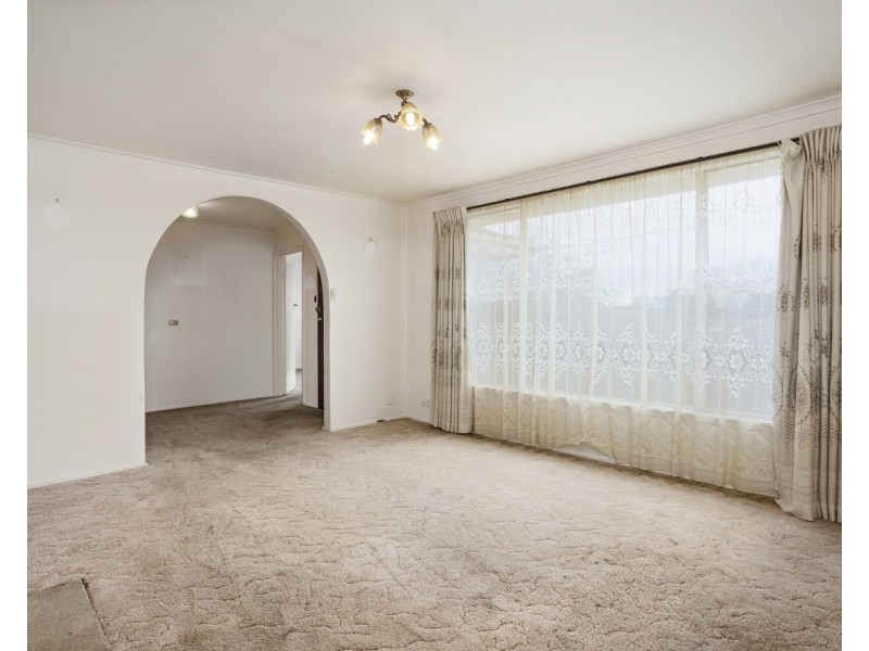 8 Sears Court, Colac VIC 3250