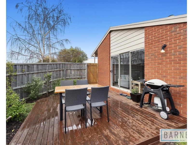 1/3 Natika Court, Grovedale VIC 3216