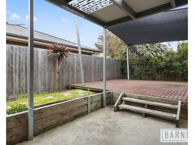 1/64 Sladen Street, Hamlyn Heights VIC 3215