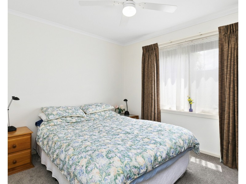 27A Charlotte Avenue, Newcomb VIC 3219
