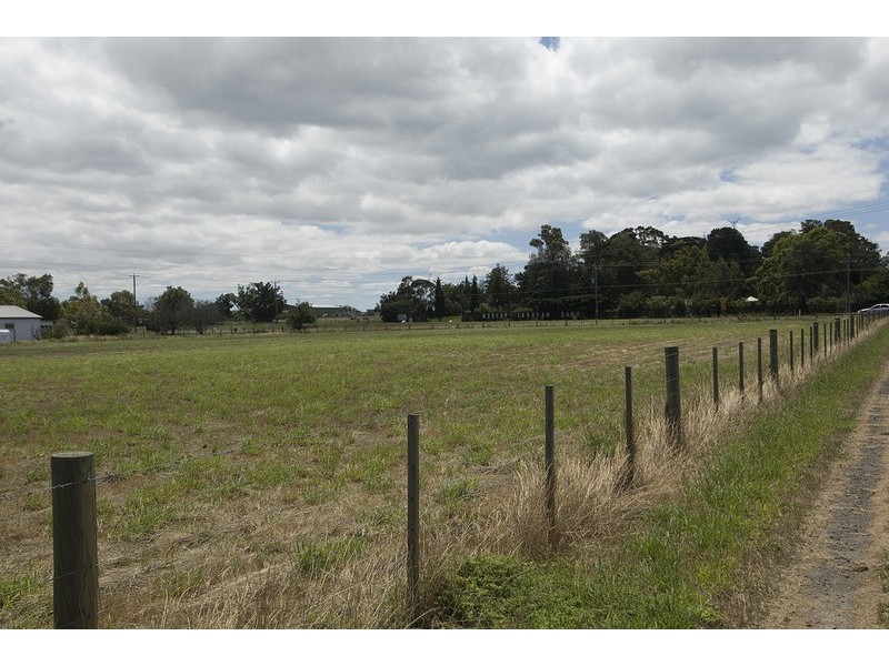 372  Bellarine Highway, Moolap VIC 3221
