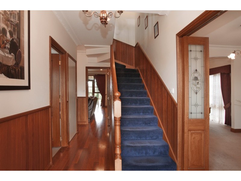 4 Villawood Court, Highton VIC 3216