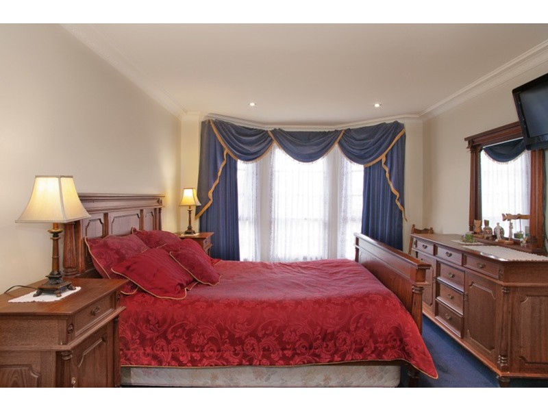 4 Villawood Court, Highton VIC 3216