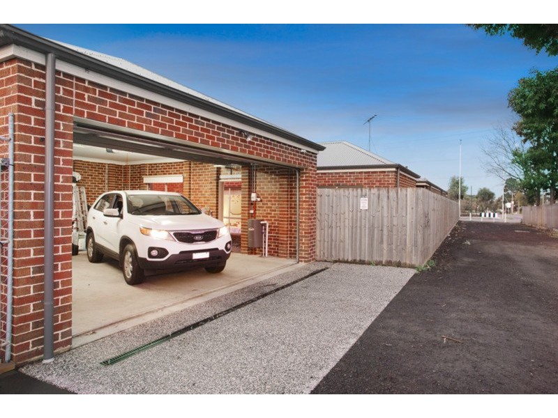 1/38 Vines Road, Hamlyn Heights VIC 3215