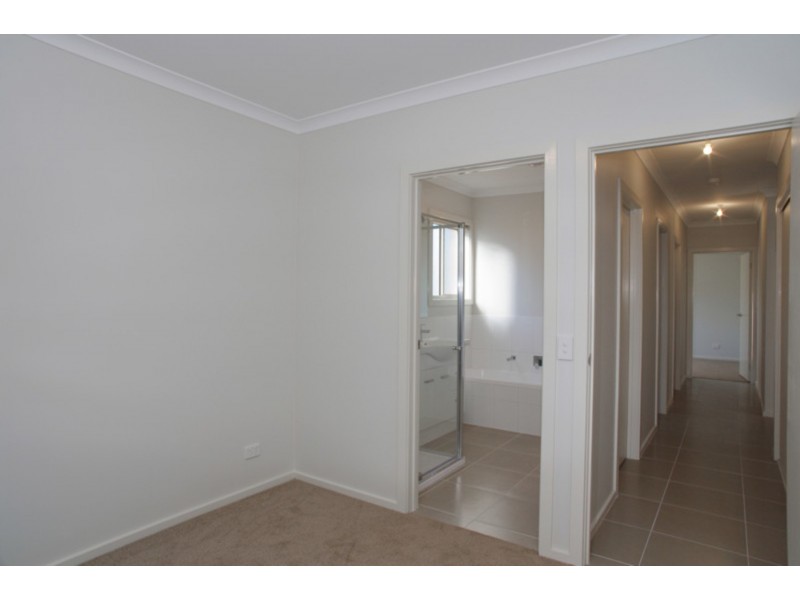 2/6 Koala Court, Whittington VIC 3219