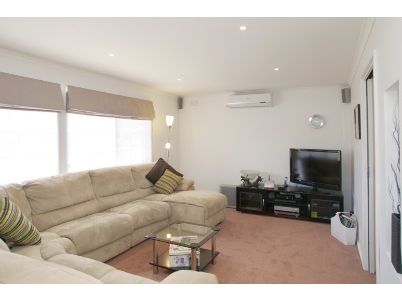 31 Wilkins Close, Corio VIC 3214