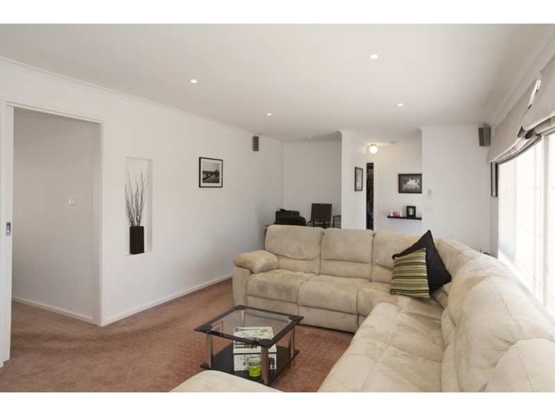 31 Wilkins Close, Corio VIC 3214