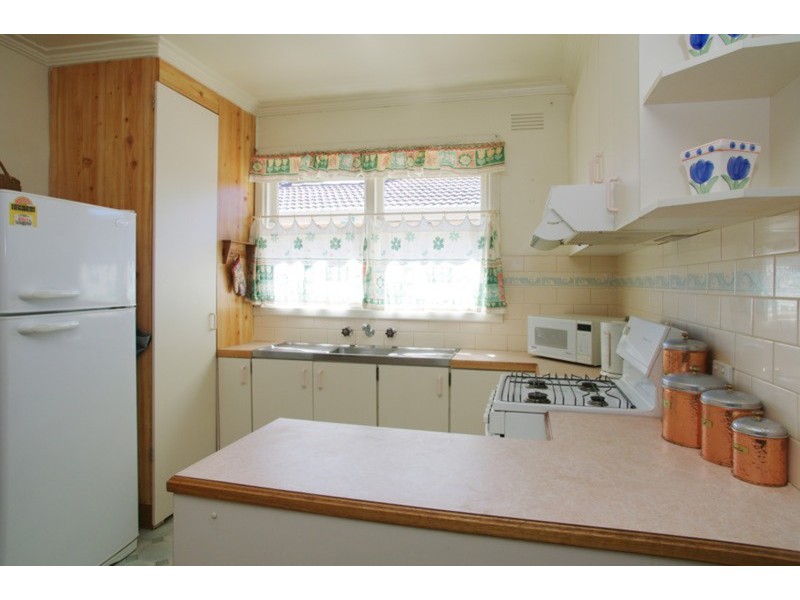 13 Itkeston Street, Herne Hill VIC 3218