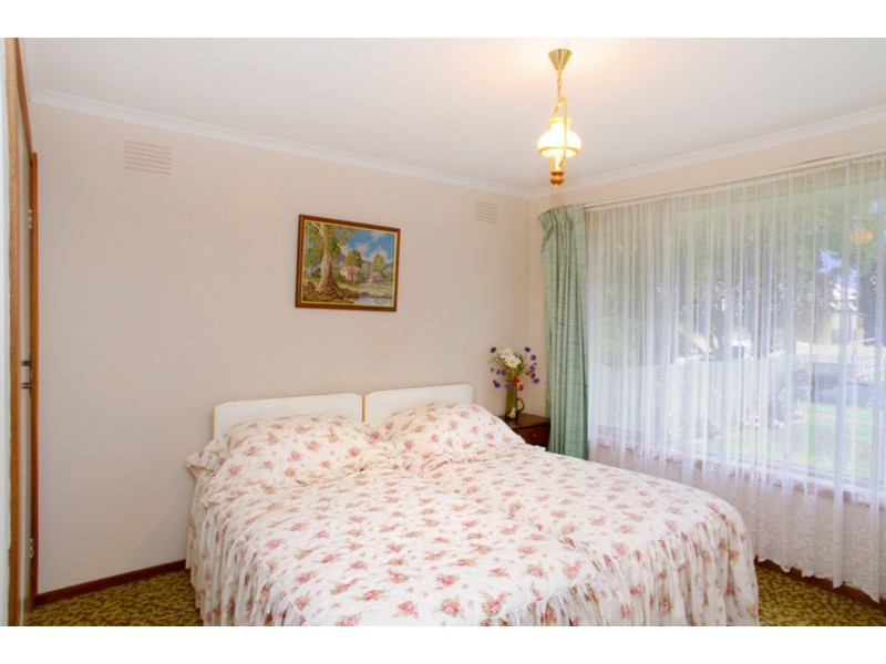 16 Mandama Avenue, Grovedale VIC 3216