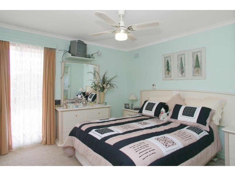 11 Carmichael Court, Leopold VIC 3224