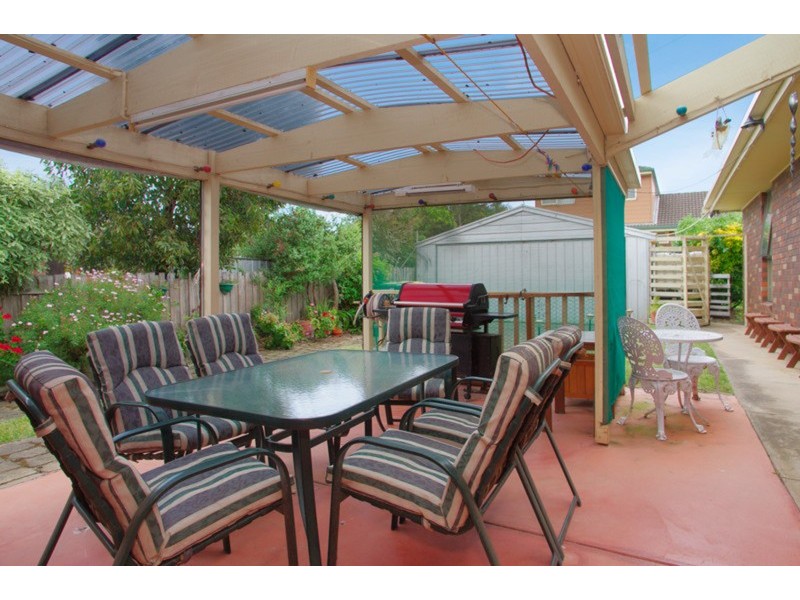 11 Carmichael Court, Leopold VIC 3224