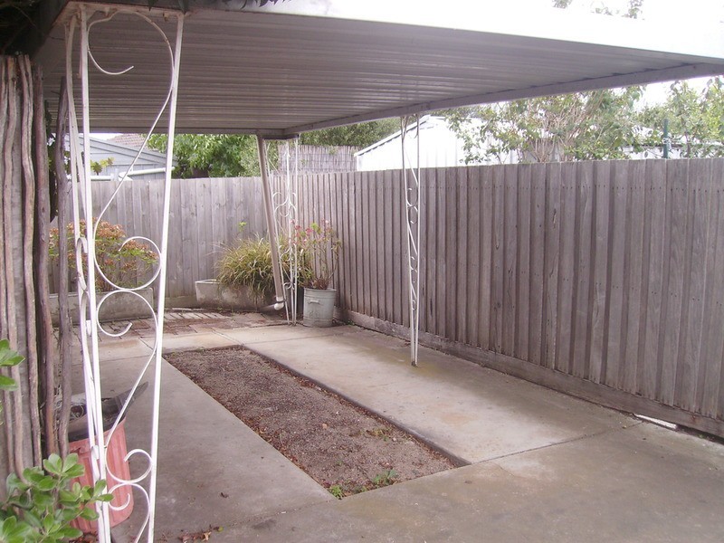 90 Darriwill Street, Bell Post Hill VIC 3215