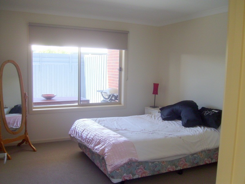 4/7 Isabella  Street, Grovedale VIC 3216