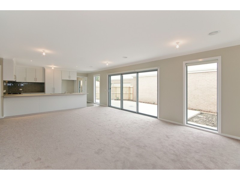 1/53 Pitman Street, Newcomb VIC 3219