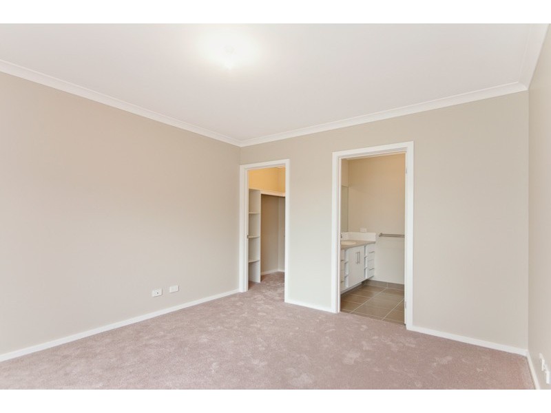 2/53 Pitman Street, Newcomb VIC 3219