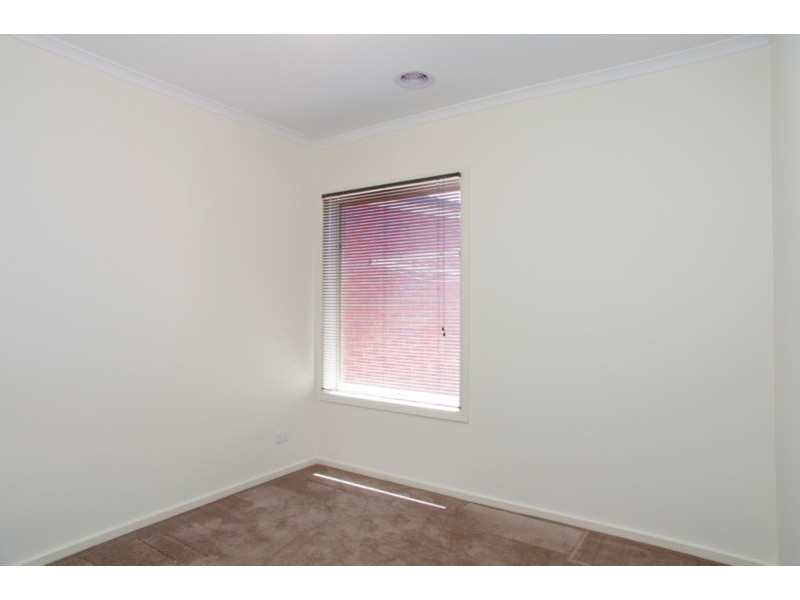 3/6 Solomon Court, Breakwater VIC 3219