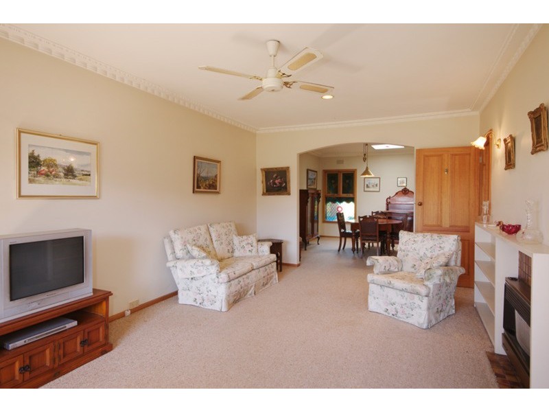 1/6 Stradling Avenue, Drumcondra VIC 3215