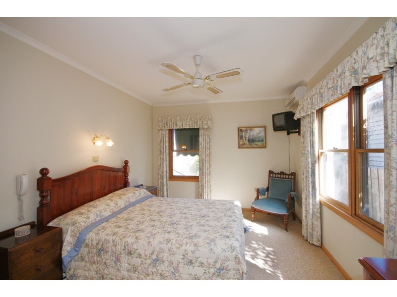 1/6 Stradling Avenue, Drumcondra VIC 3215