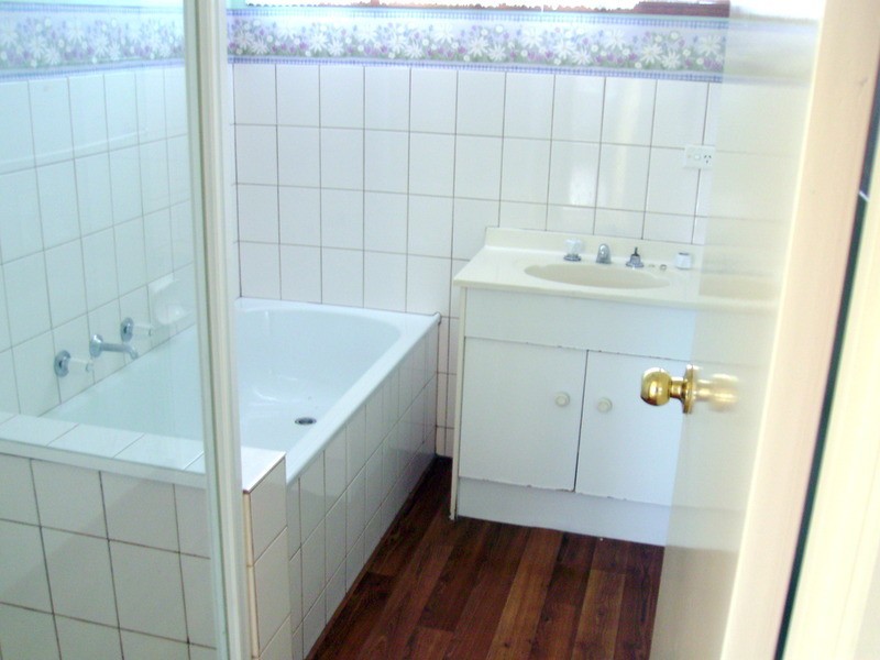 4/1 Apollo Place, Whittington VIC 3219