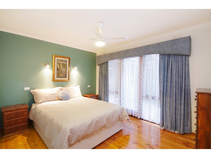24 Beulah  Street, Hamlyn Heights VIC 3215