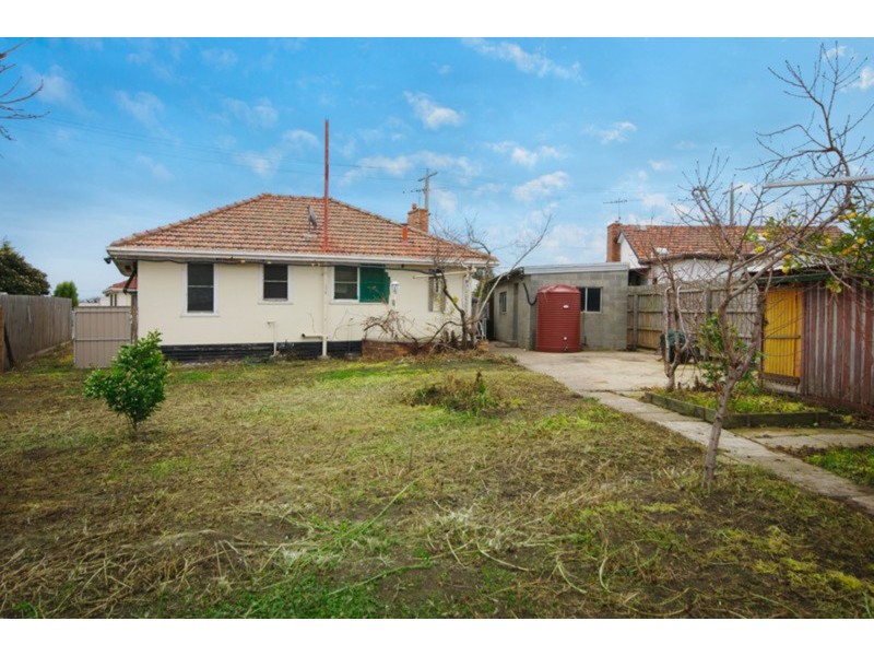 4 Brooks Street, Norlane VIC 3214