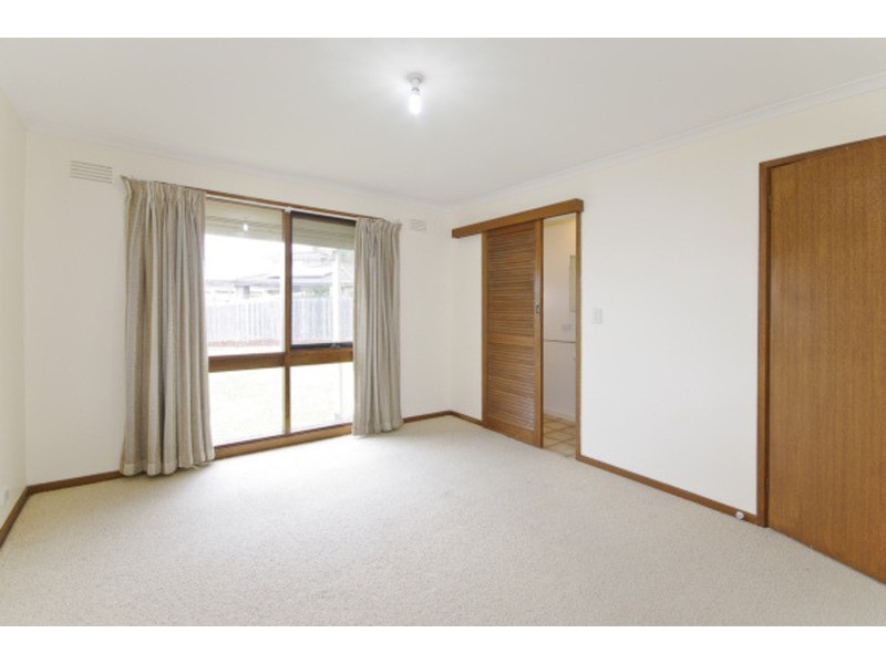 8 Stratford Court, Grovedale VIC 3216