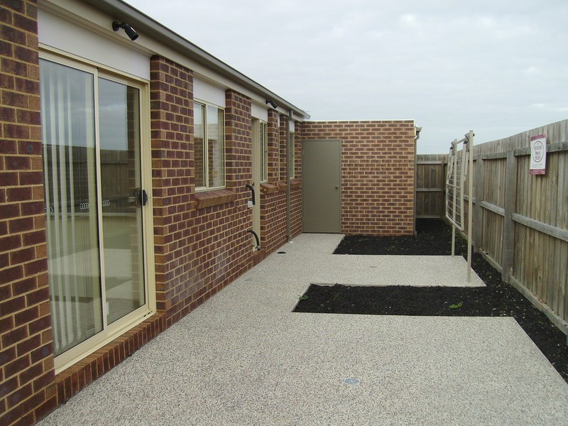 2/103 Matthews Road, Lovely Banks VIC 3221
