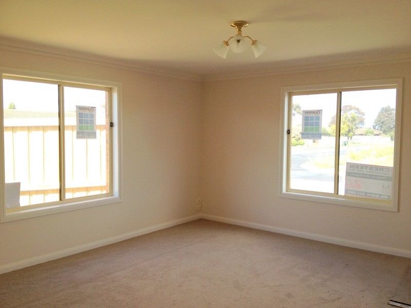 2 Phalaris Park  Drive, Lovely Banks VIC 3221