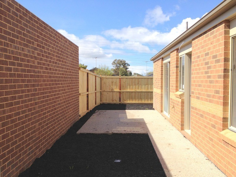 2 Phalaris Park  Drive, Lovely Banks VIC 3221