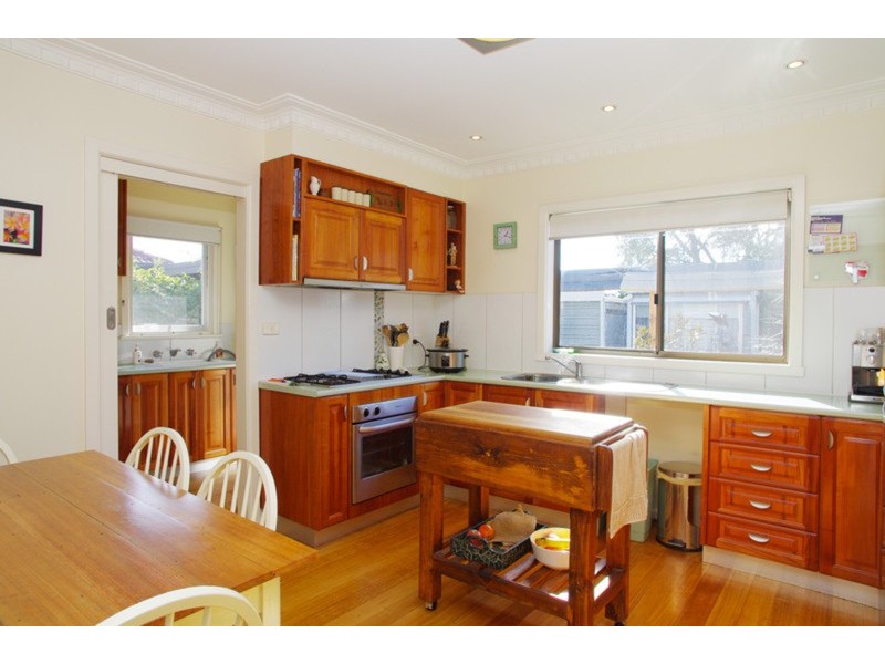 25 Glover Street, Newcomb VIC 3219