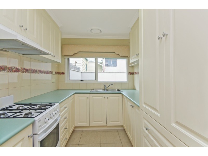 2/2 Foster Street, South Geelong VIC 3220