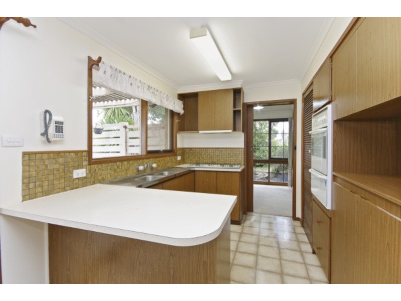 8 Stratford Court, Grovedale VIC 3216