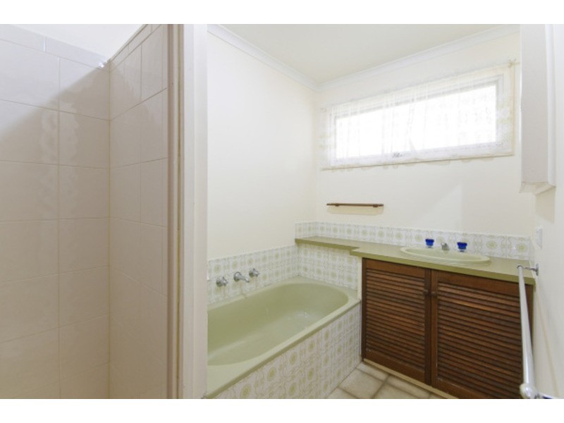 8 Stratford Court, Grovedale VIC 3216