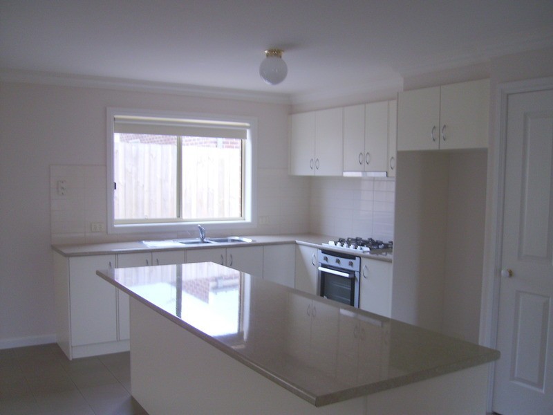 24 Mulholland Crescent, Grovedale VIC 3216