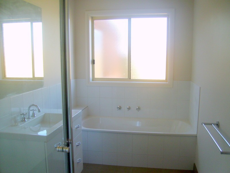 Unit 1/71 Matthews Road, Lovely Banks VIC 3221