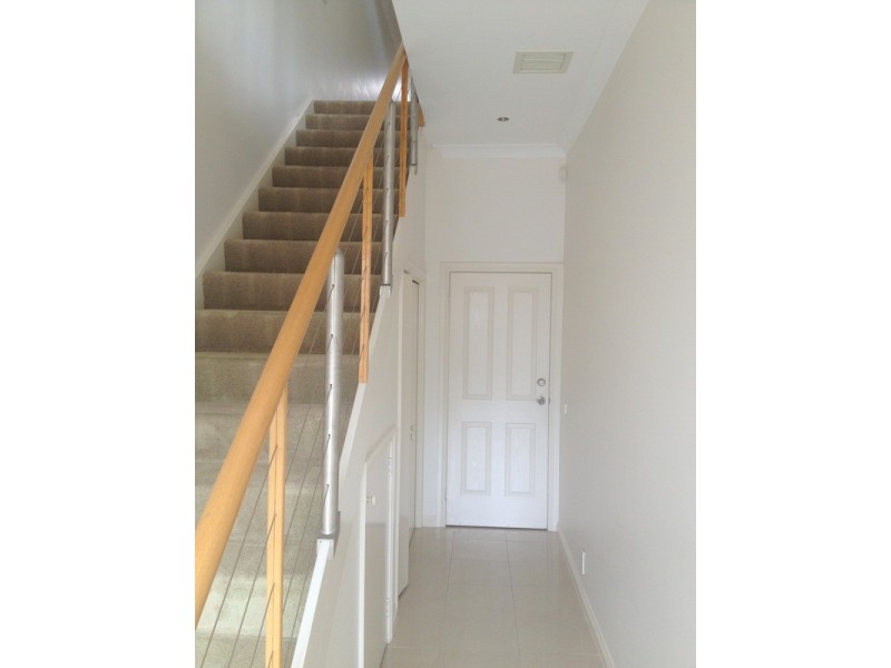 1/242 Ryrie  Street, Geelong VIC 3220