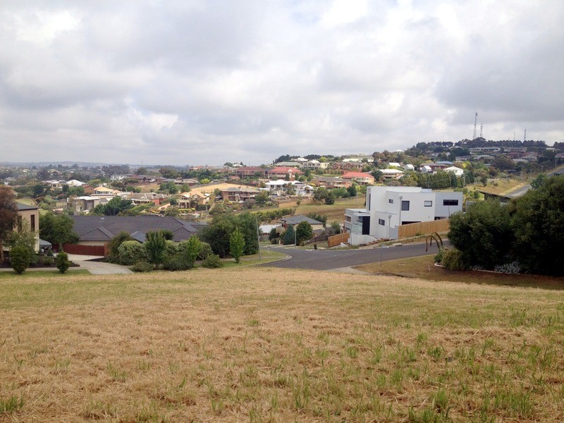 10-11 Hillcrest Court, Highton VIC 3216