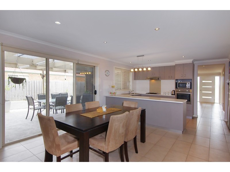 9 Cormican  Place, Lovely Banks VIC 3221