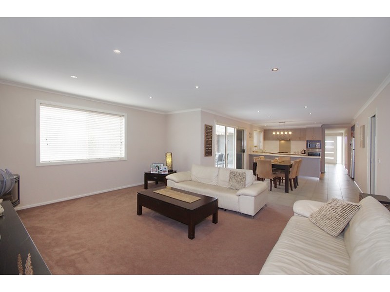 9 Cormican  Place, Lovely Banks VIC 3221